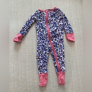 Little sleepies zippie.